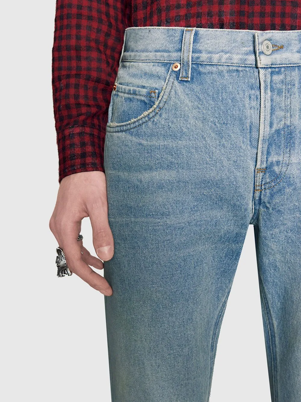Tapered jeans