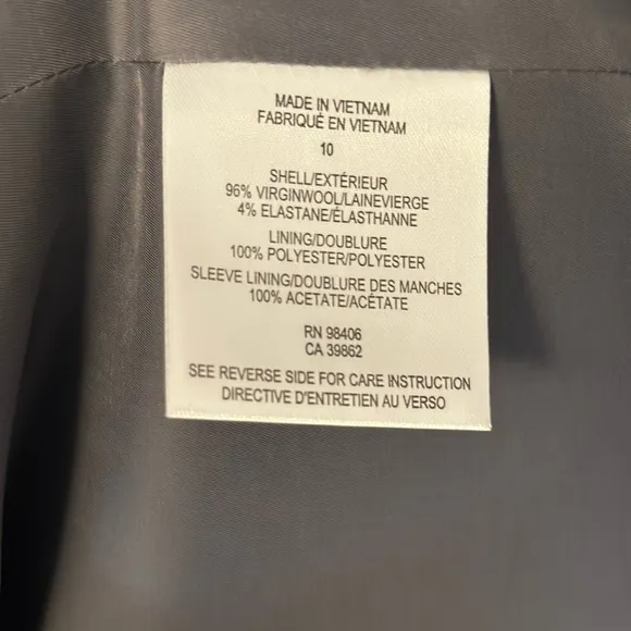 Theory Lindrayia grey wool blend blazer, size 10 in excellent condition!