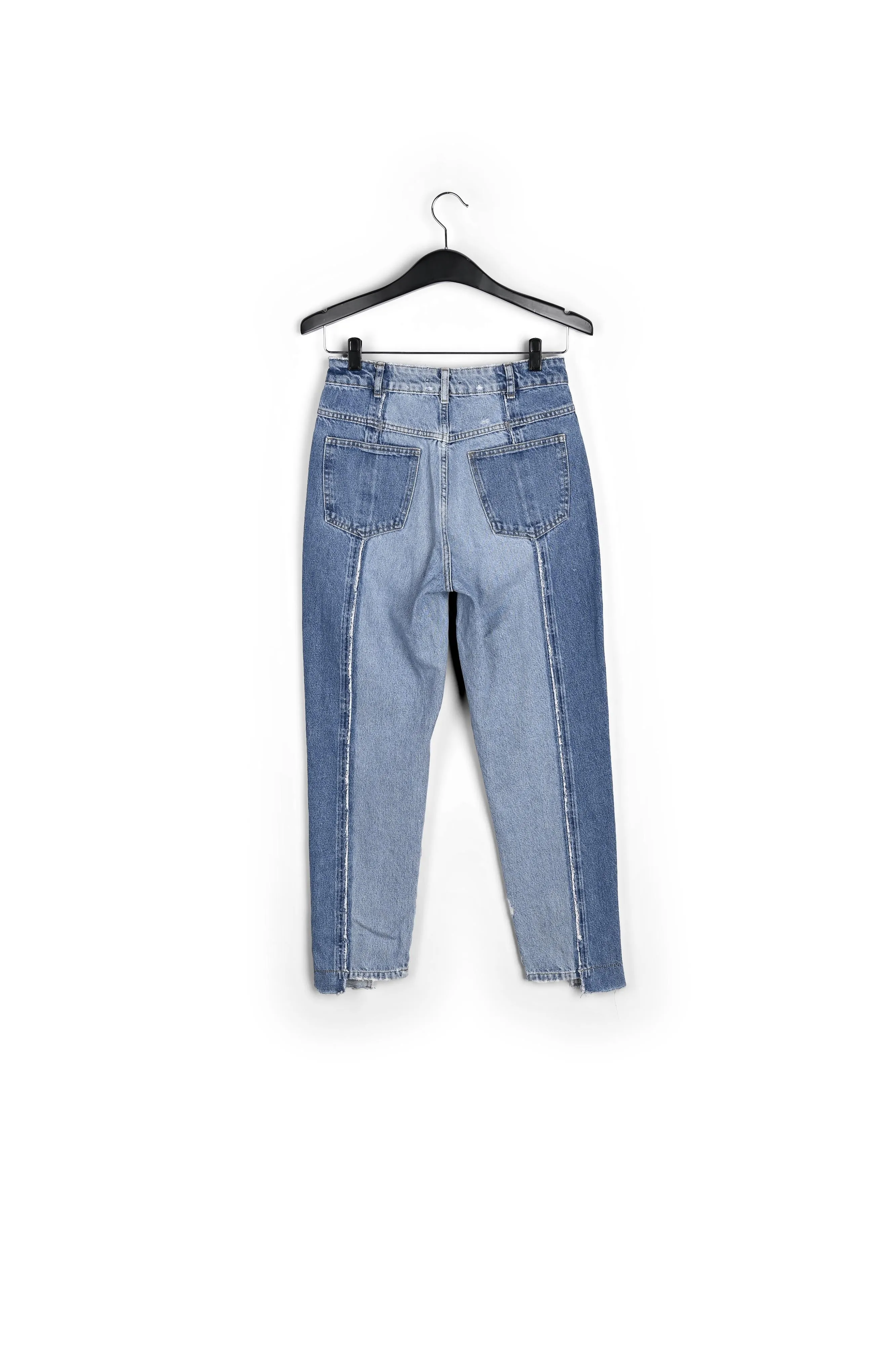 Two-tone frayed boyfriend jeans