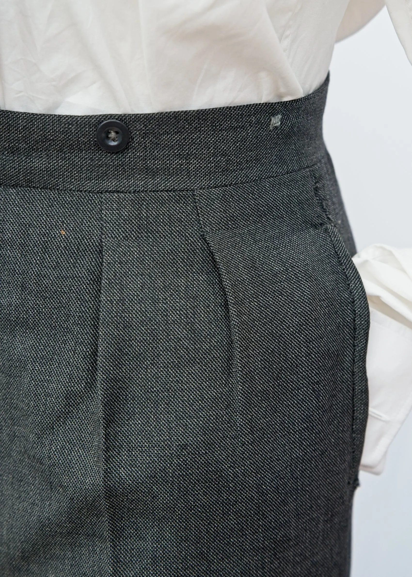 Vintage 1950s Men's Vintage Charcoal 3 Piece Suit 40”L